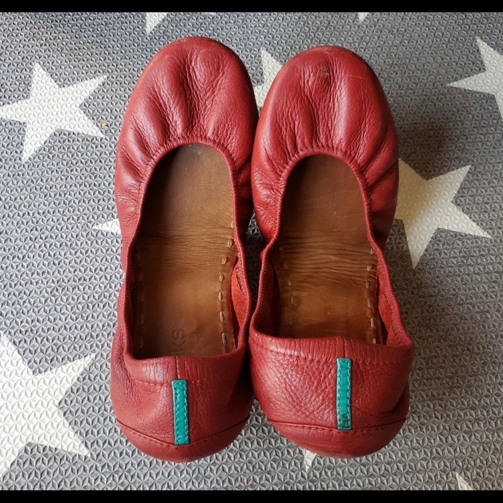 Cardinal Red Tieks